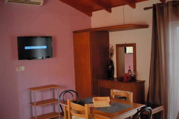 Room 32 of 113