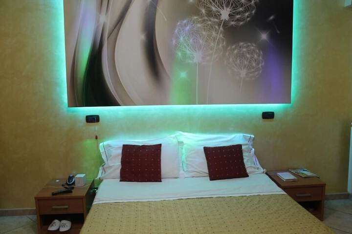Room 12 of 41