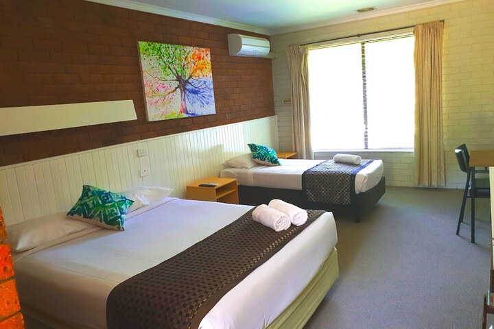 Room 17 of 41