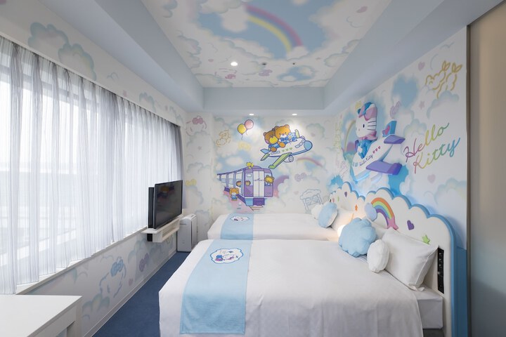 Room 15 of 46