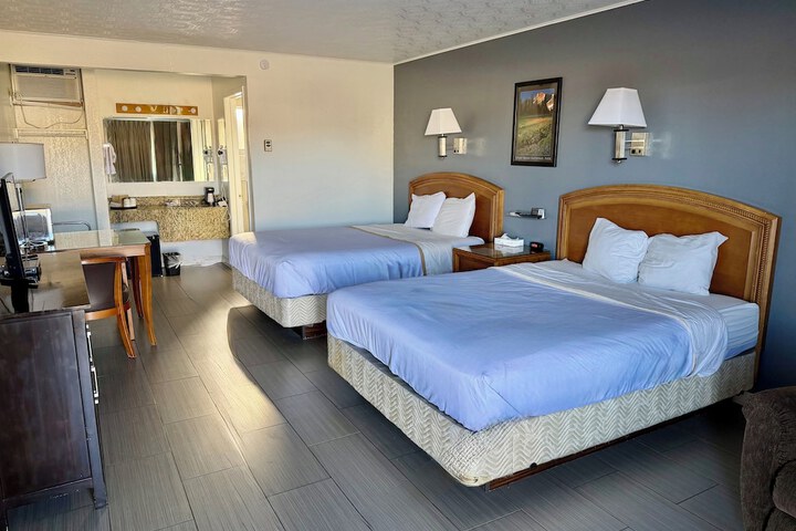 Room 10 of 54