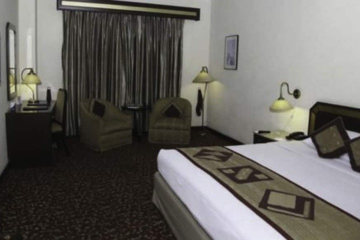Room 9 of 22