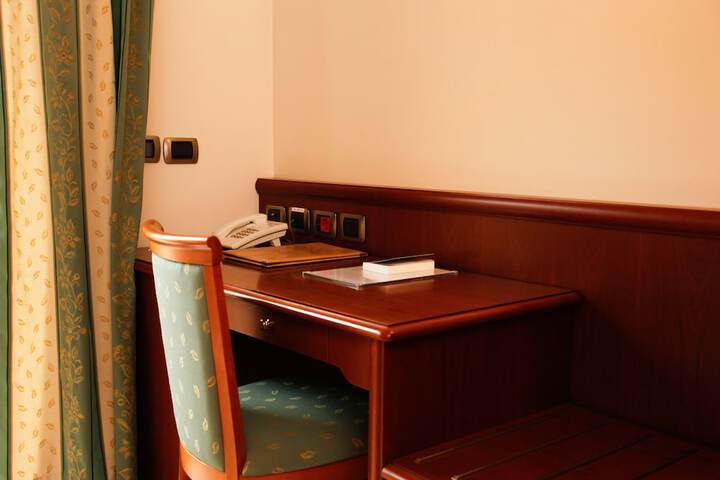 Room 20 of 74