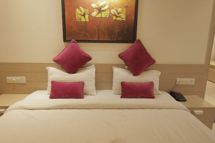 Room 16 of 31