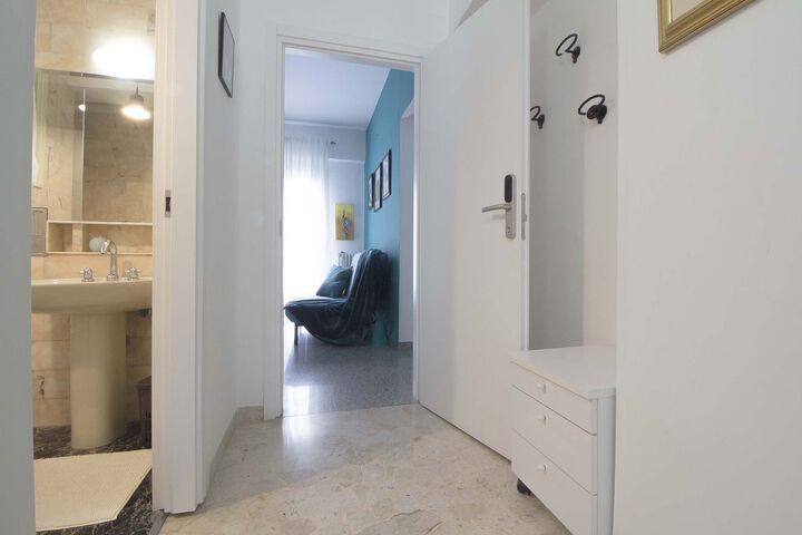 Room 19 of 182