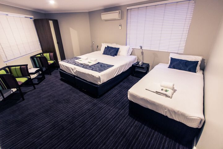 Room 7 of 40