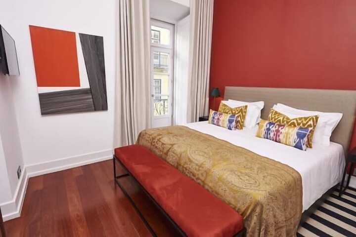 Room 7 of 36