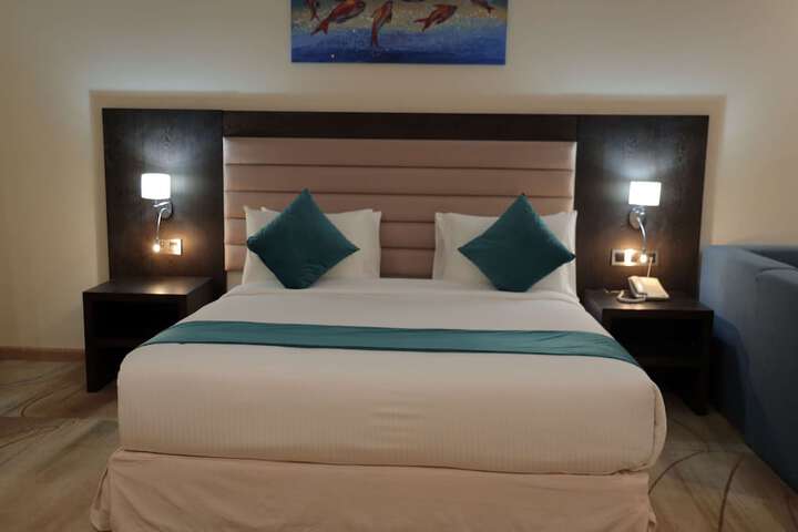 Room 19 of 54