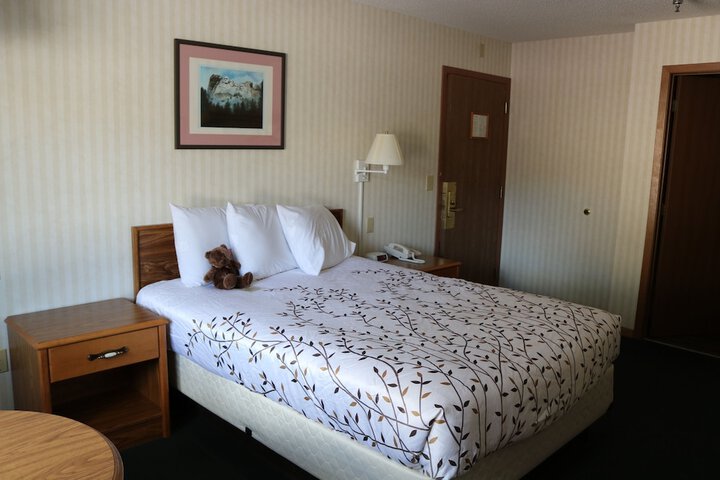 Room 6 of 79
