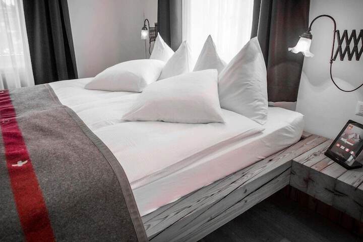 Room 44 of 113