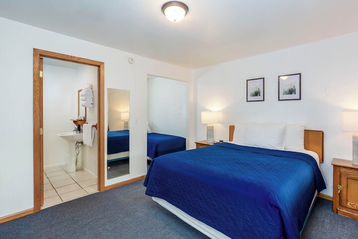 Room 8 of 30