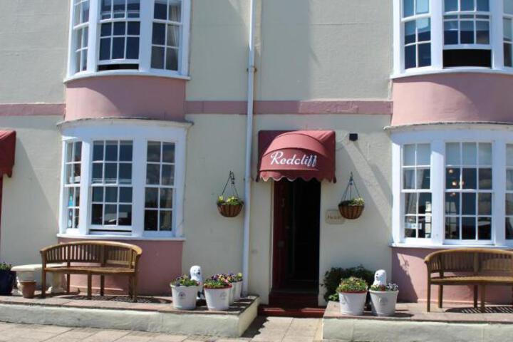 Exterior Photo