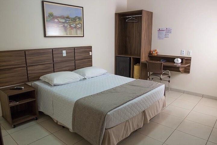 Room 20 of 32