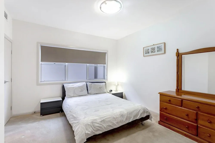 Room 3 of 11