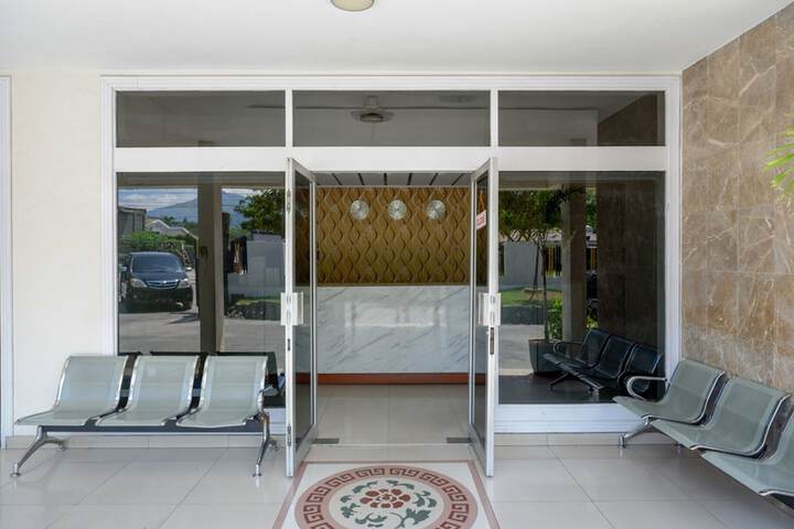 Hotel 2 of 48