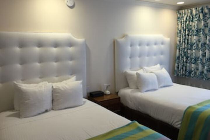 Room 49 of 255