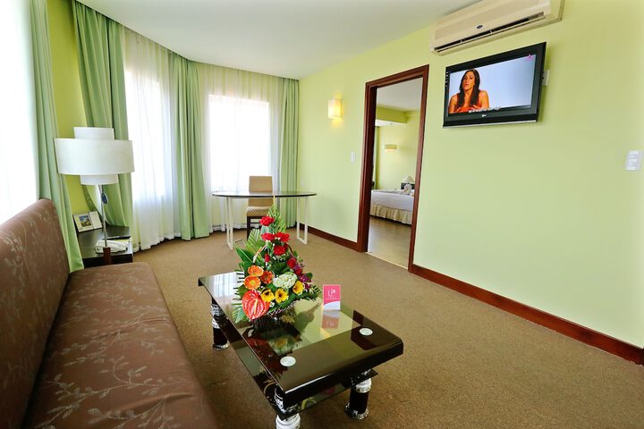 Room 53 of 127