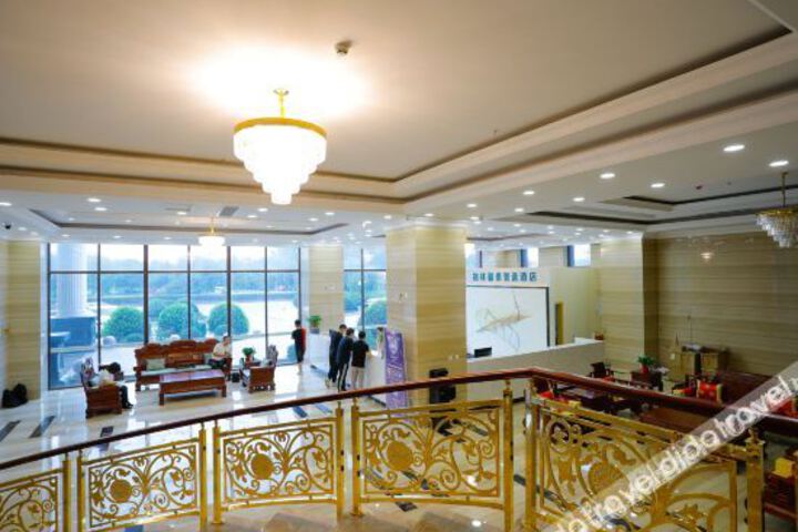 Hotel Interior 8 of 11
