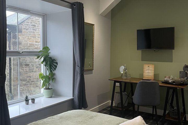 Room 4 of 46