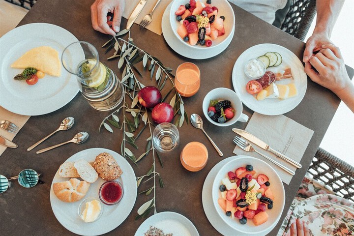Breakfast/Coffee Service 46 of 61