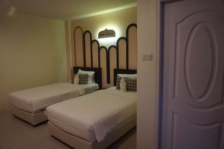 Room 19 of 44