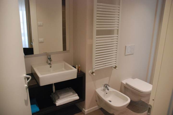 Room 47 of 89