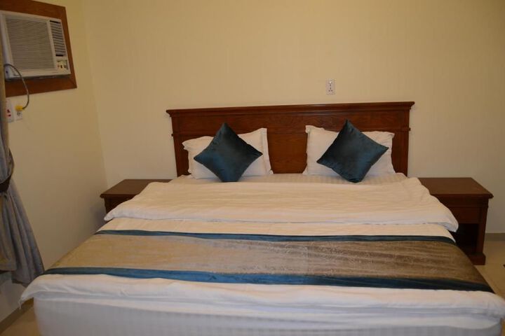 Room 17 of 25