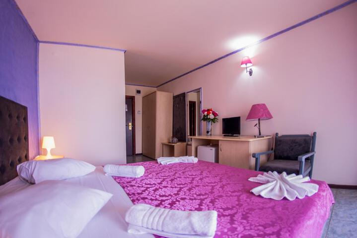 Room 20 of 49