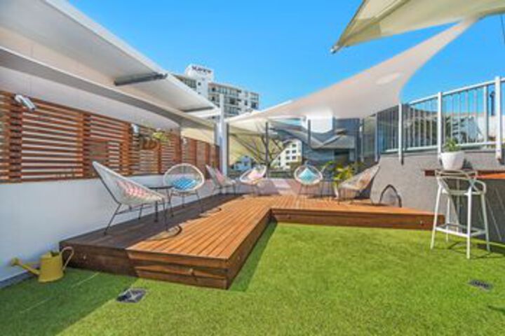 Terrace/Patio 16 of 16