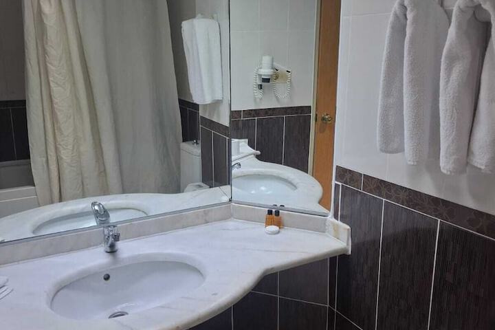 Room 7 of 31