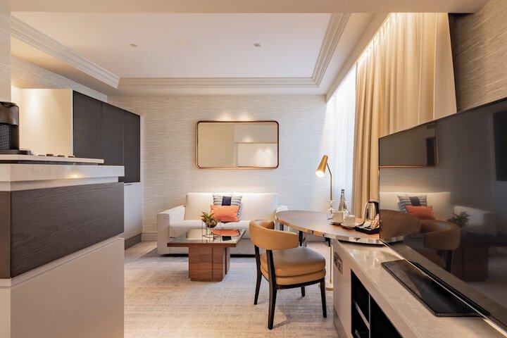 Room 207 of 457