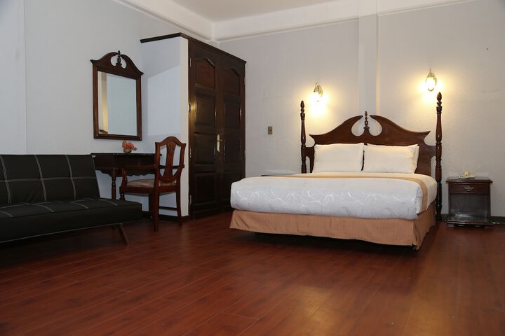 Room 8 of 39