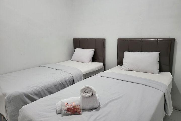 Room 17 of 63