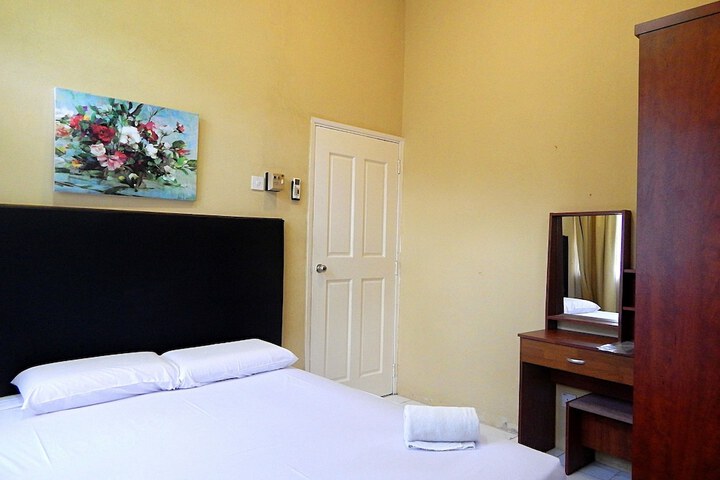 Room 11 of 91