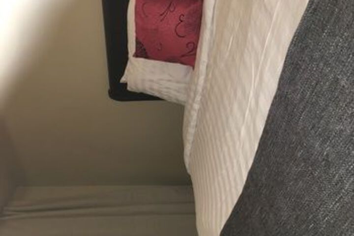 Room 26 of 71
