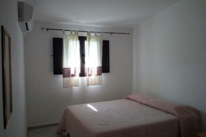 Room 4 of 6