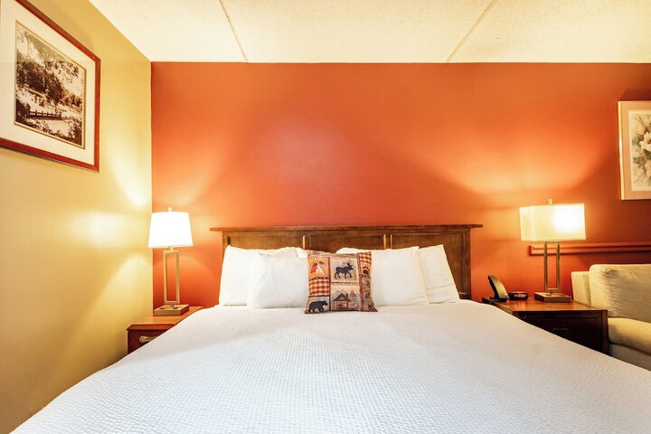 Room 32 of 108