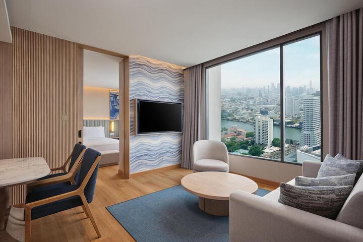 Room 17 of 45
