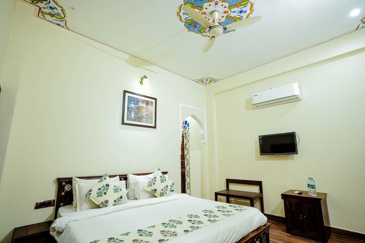 Room 38 of 105