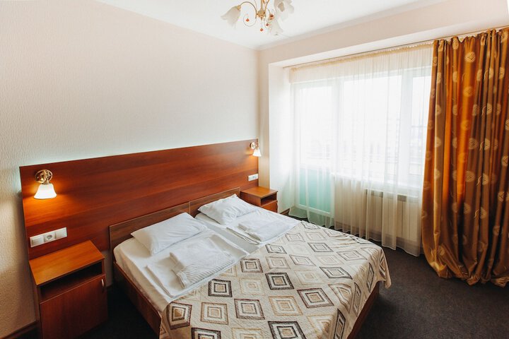 Room 10 of 44