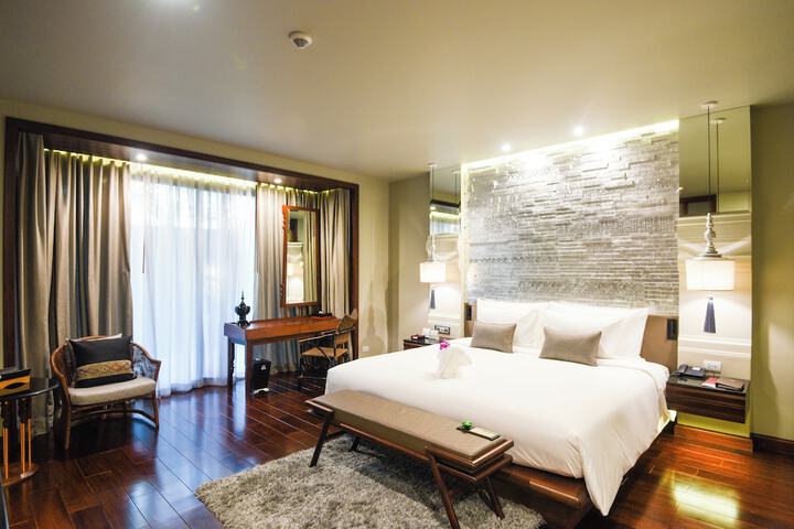 Room 29 of 143