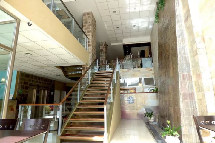 Business Center 56 of 61