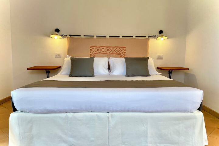 Room 4 of 101