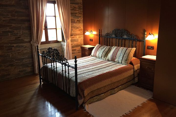 Room 7 of 25