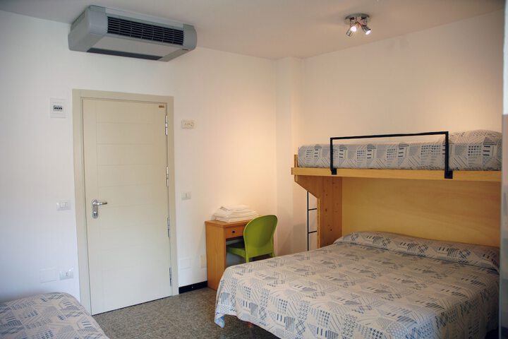 Room 19 of 61