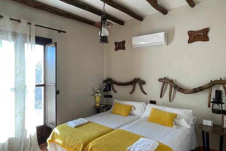 Room 15 of 28