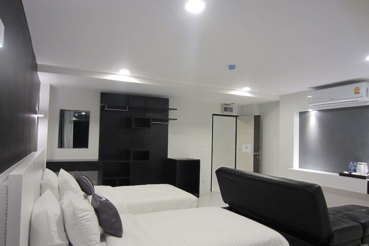 Room 29 of 63