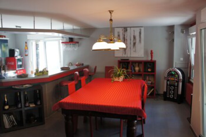 Room 14 of 30