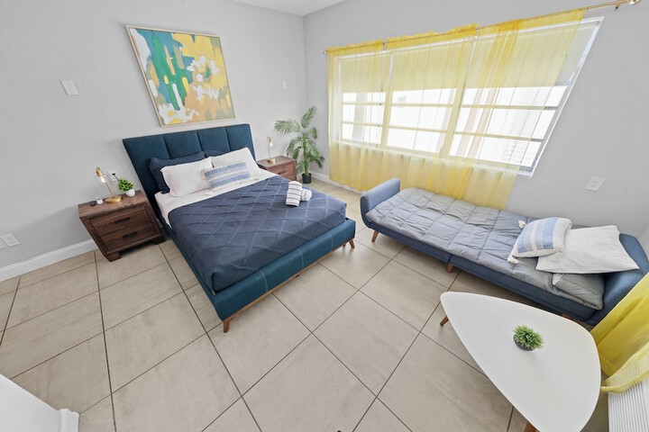 Studio Queen Bed (39 of 43)