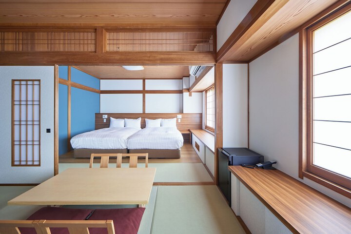 Room 12 of 49